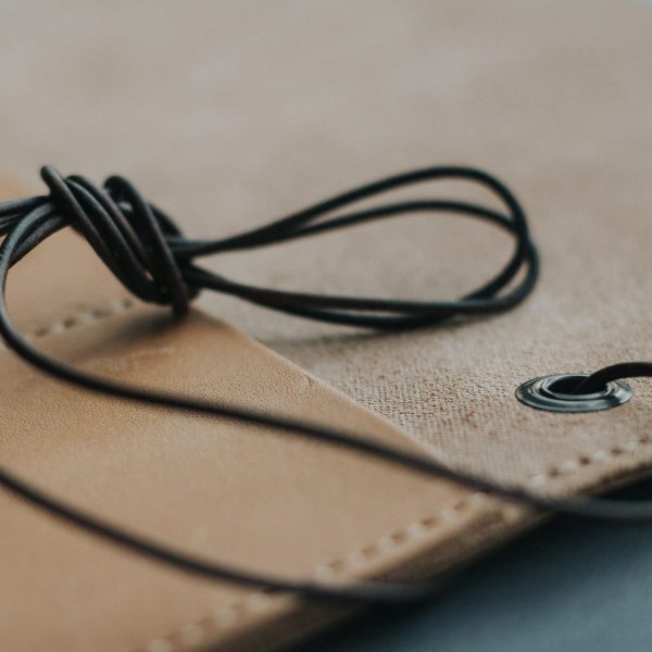 Natural Essex - Horween Leather Watch Roll - Image 2